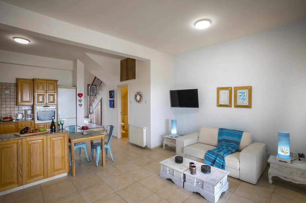 Meneou Beachfront Villa 0*,  Cypern